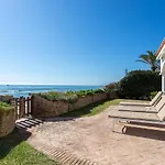 Villa con encanto en primera línea de Mar