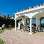 Villa con encanto en primera línea de Mar
