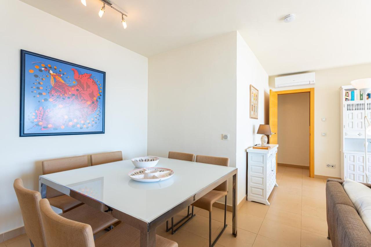 Villa Con Encanto En Primera Línea De Mar *