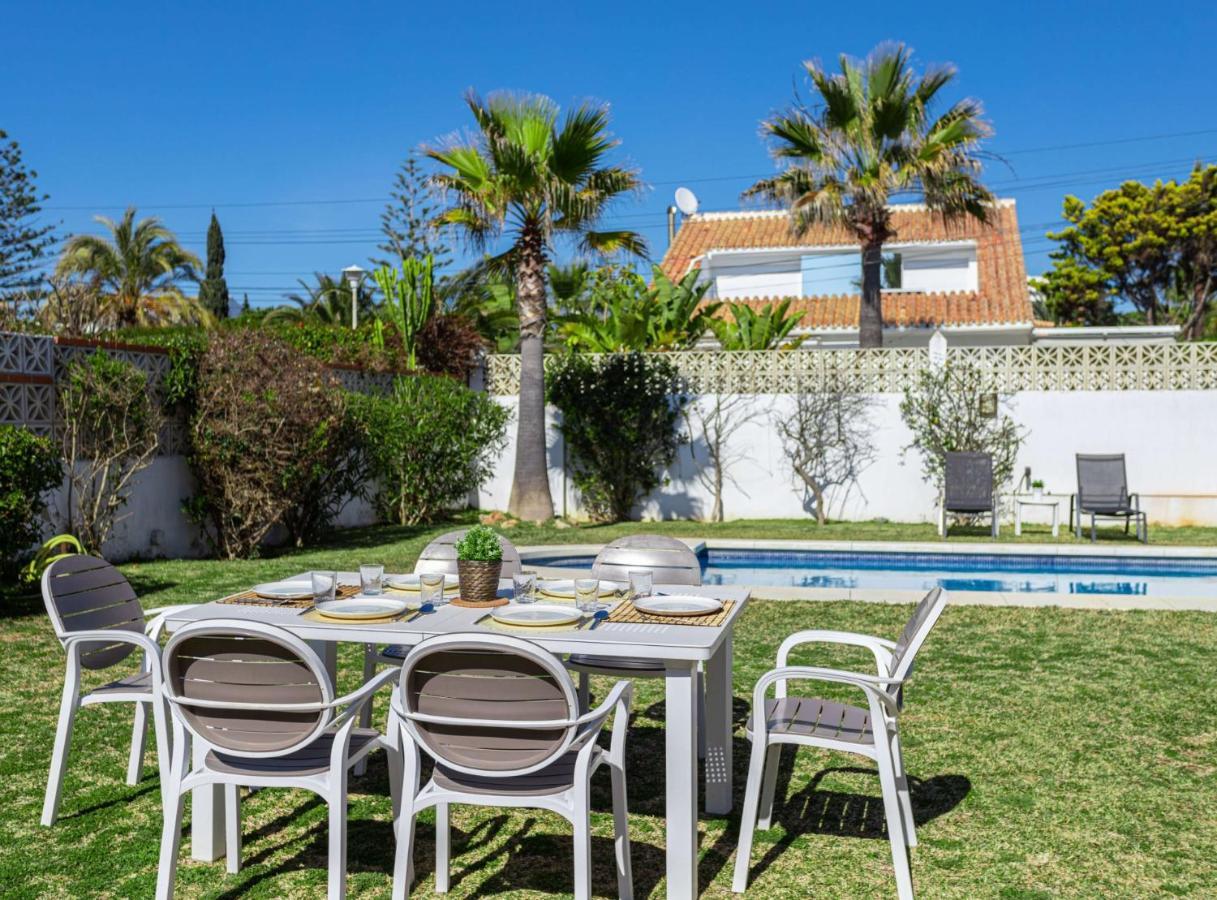 Villa Con Encanto En Primera Línea De Mar